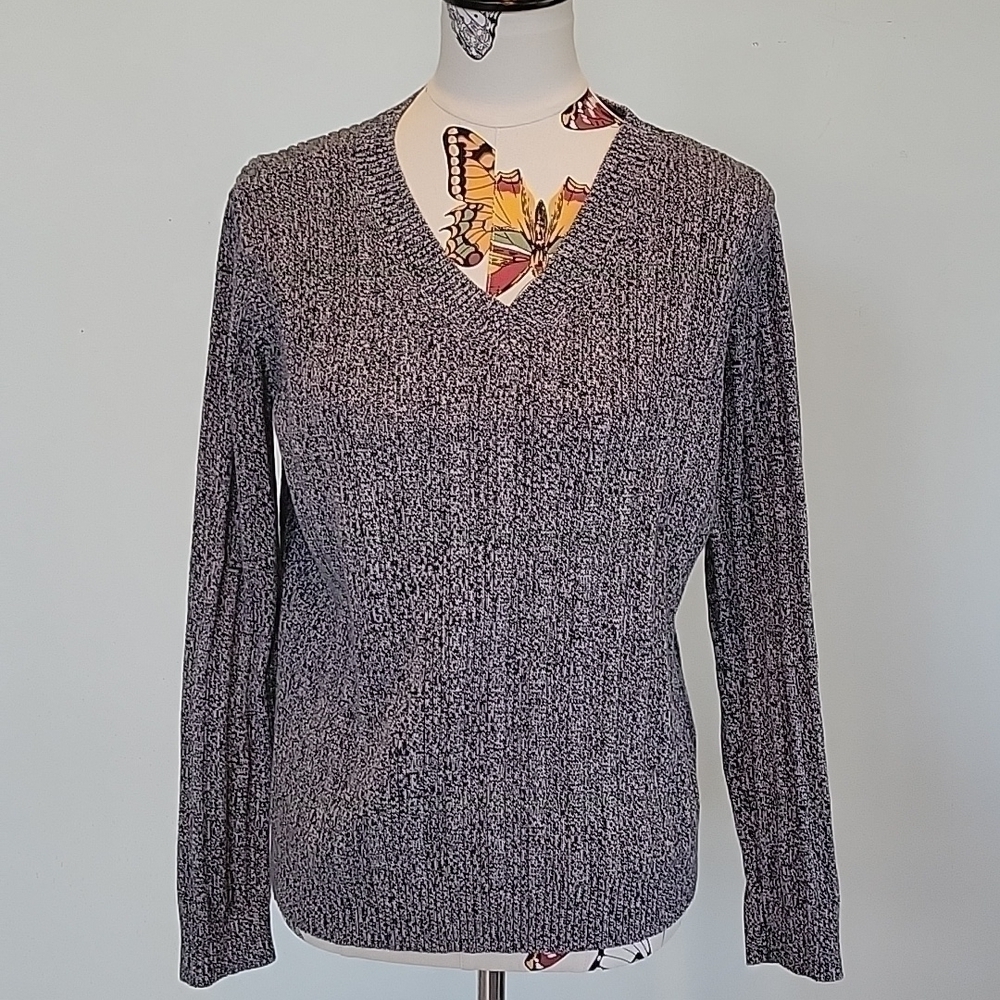 IZOD blue and gray vneck sweater 100% cotton.  Size is XL.  Very good condition.